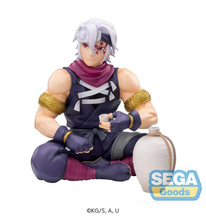 SEGA Demon Slayer: Kimetsu no Yaiba Tengen Uzui (Shinobi Costume) Premium Perching Figure