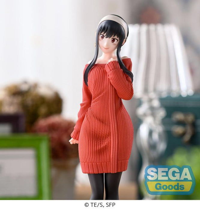 SEGA Spy x Family Yor Forger (Plain Clothes) Premium Figure