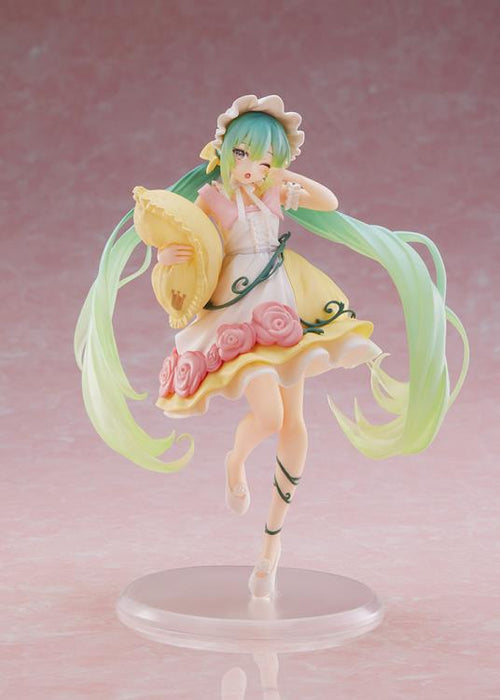 TAITO Vocaloid Hatsune Miku (Sleeping Beauty Ver.) Wonderland Figure