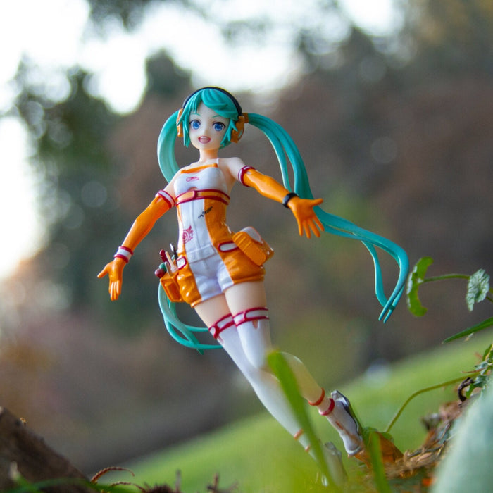 GOOD SMILE COMPANY Vocaloid Pop Up Parade Racing Miku (2010 Ver.) Figure