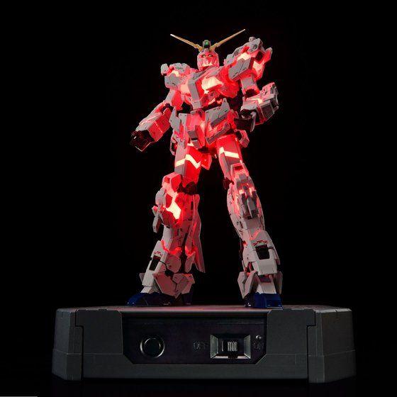 PRE-ORDER ＲＧ 1/144 Gundam Base RX-0 Unicorn Gumdam（Destroy mode）Ver.TWC（LIGHTING MODEL）Limited (Pre-Order)