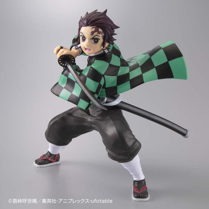 Bandai Demon Slayer: Kimetsu no Yaiba Tanjiro Kamado Plastic Model Kit Figure