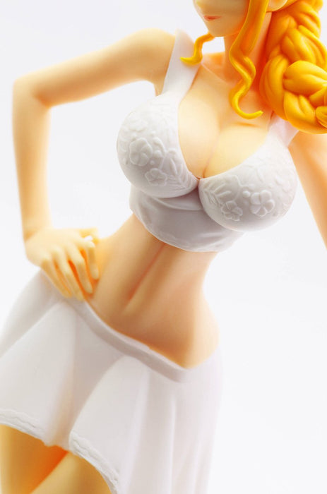 Banpresto CRANEKING One Piece Lady Edge Wedding Nami Figure