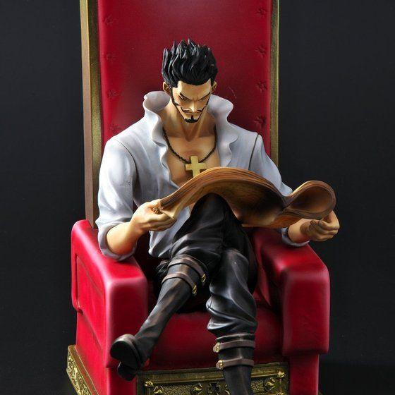 PRE-ORDER One Piece Collection JuraCure Mihawk Limited Figure